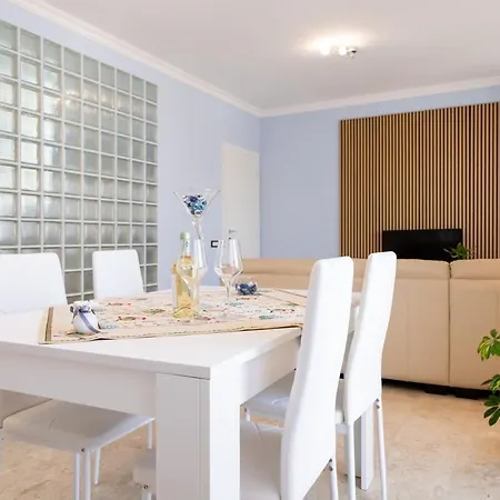 Apartment Daisy Family House - Tiburtina *